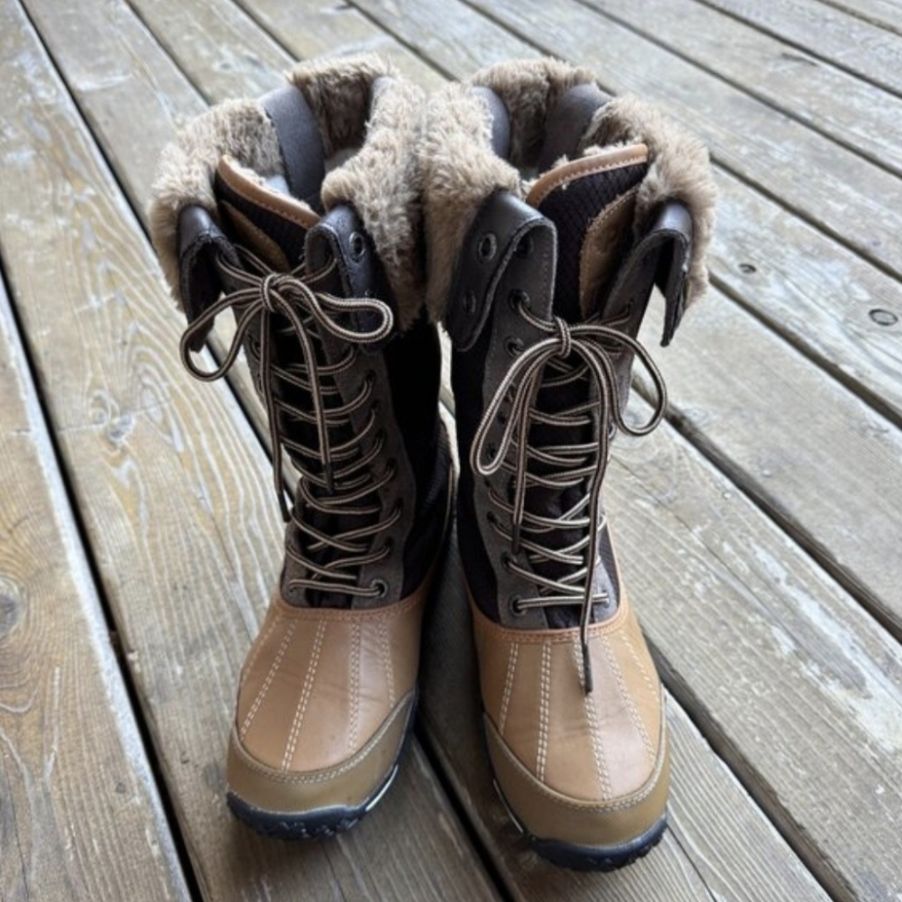 Pajar Faux Fur Genevieve Lace Up Waterproof Snow Boot in Women's 10 / EU 41